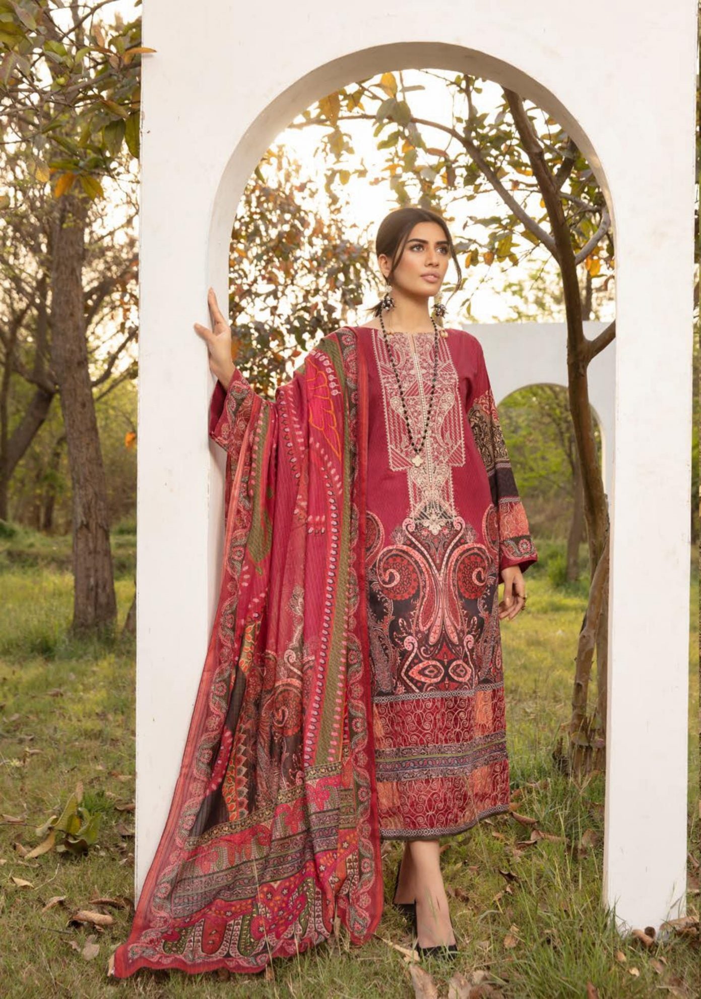 Johra Guzel Emb Lawn`21 JR#438