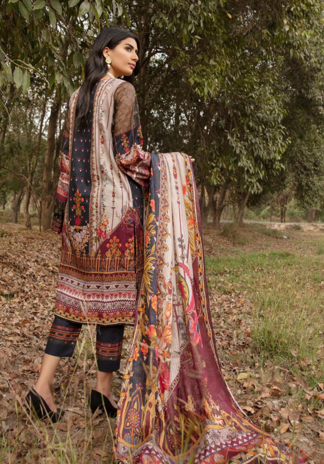 Johra Guzel Emb Lawn`21 JR#443