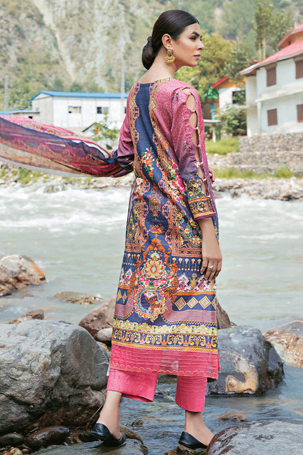 jagmag D/Emb Chi/Kari Lawn`22 D#12