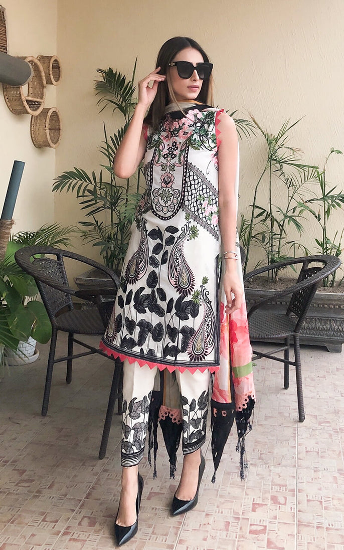 Asifa &amp; Nabeel Luxury Lawn 2 S/S`21 LA#08
