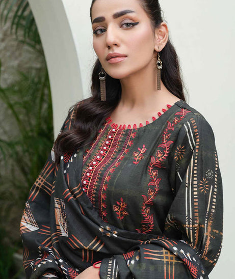 Johra Charismatic Emb Khaddar'24 JH#125