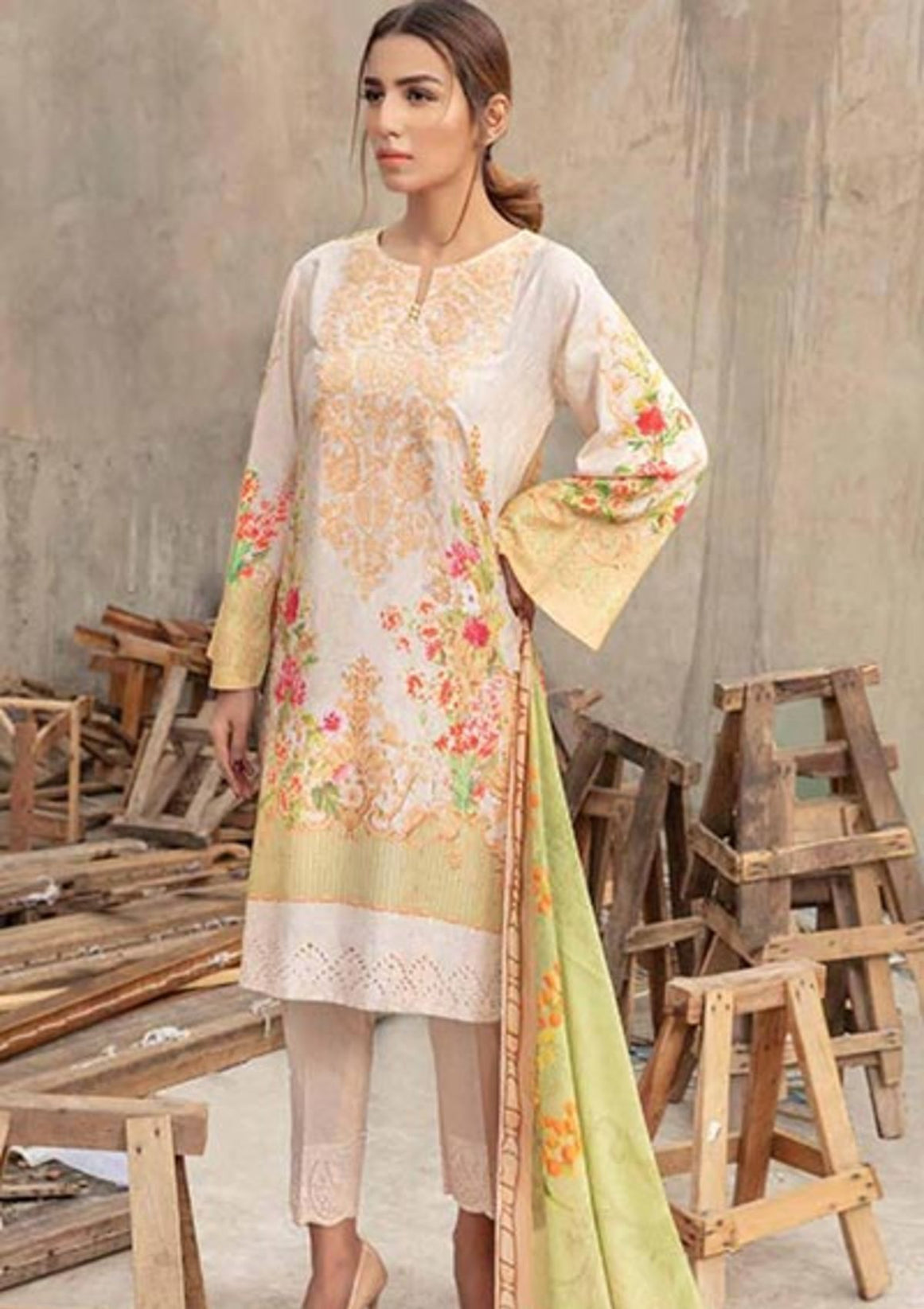 Johra Mahzala Chikenkari Linen`20 JH#595
