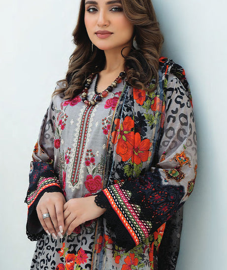 Johra Zar Emb Lawn'24 JH#297