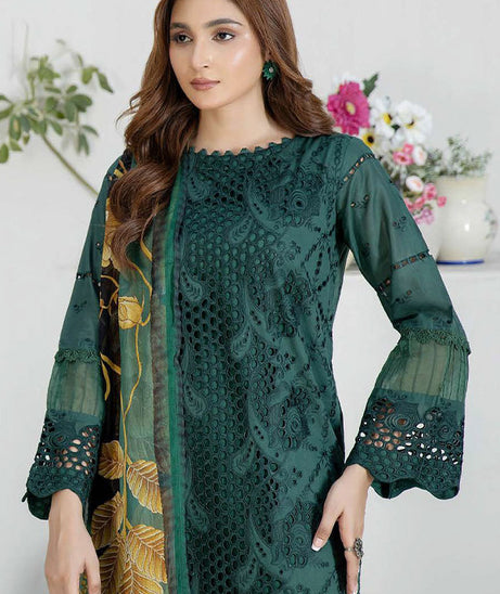 Johra Zala Emb Lawn`25 JH#832