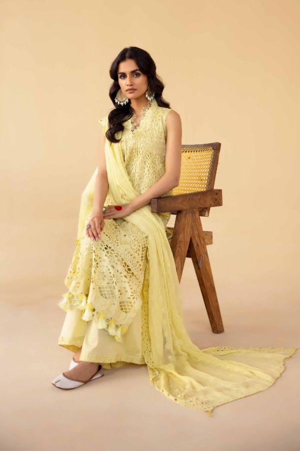 Johra Zareena C/kari Lawn`25 JH#420