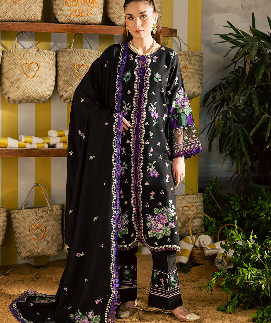 Mahnur Kaia Emb Linen`25 D#02