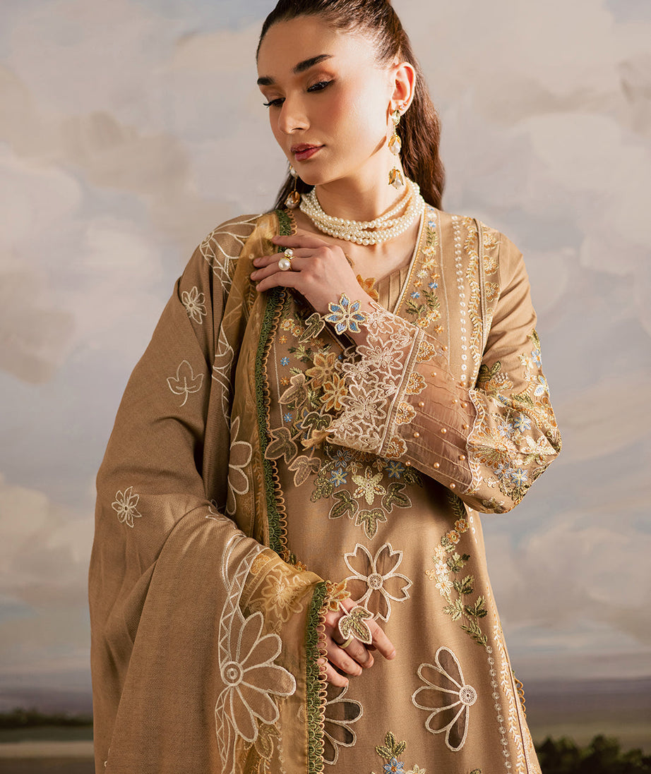 Mahnur Kaia Emb Linen`25 D#04