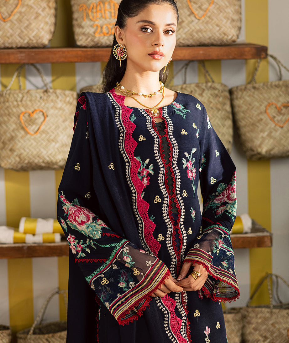 Mahnur Kaia Emb Linen`25 D#06