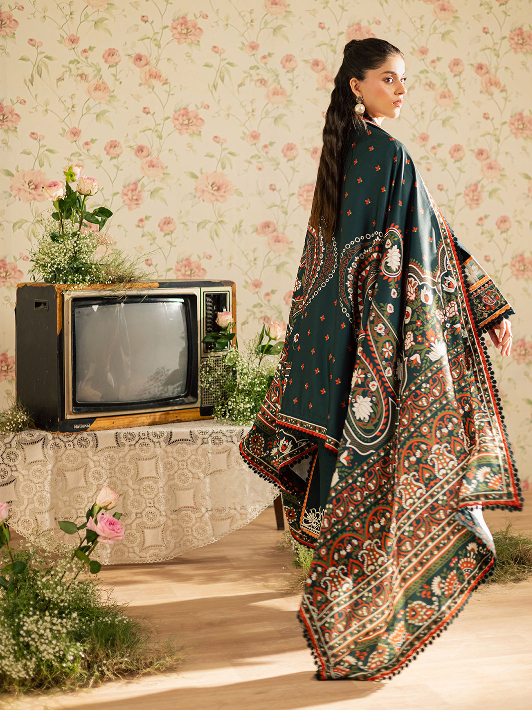 Mahnur Kaia Emb Linen`25 D#08