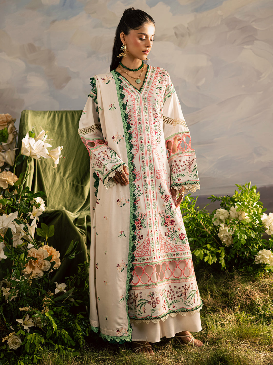 Mahnur Kaia Emb Linen`25 D#11