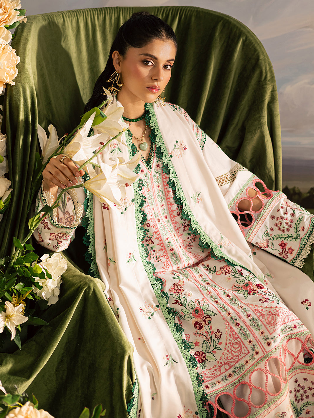 Mahnur Kaia Emb Linen`25 D#11