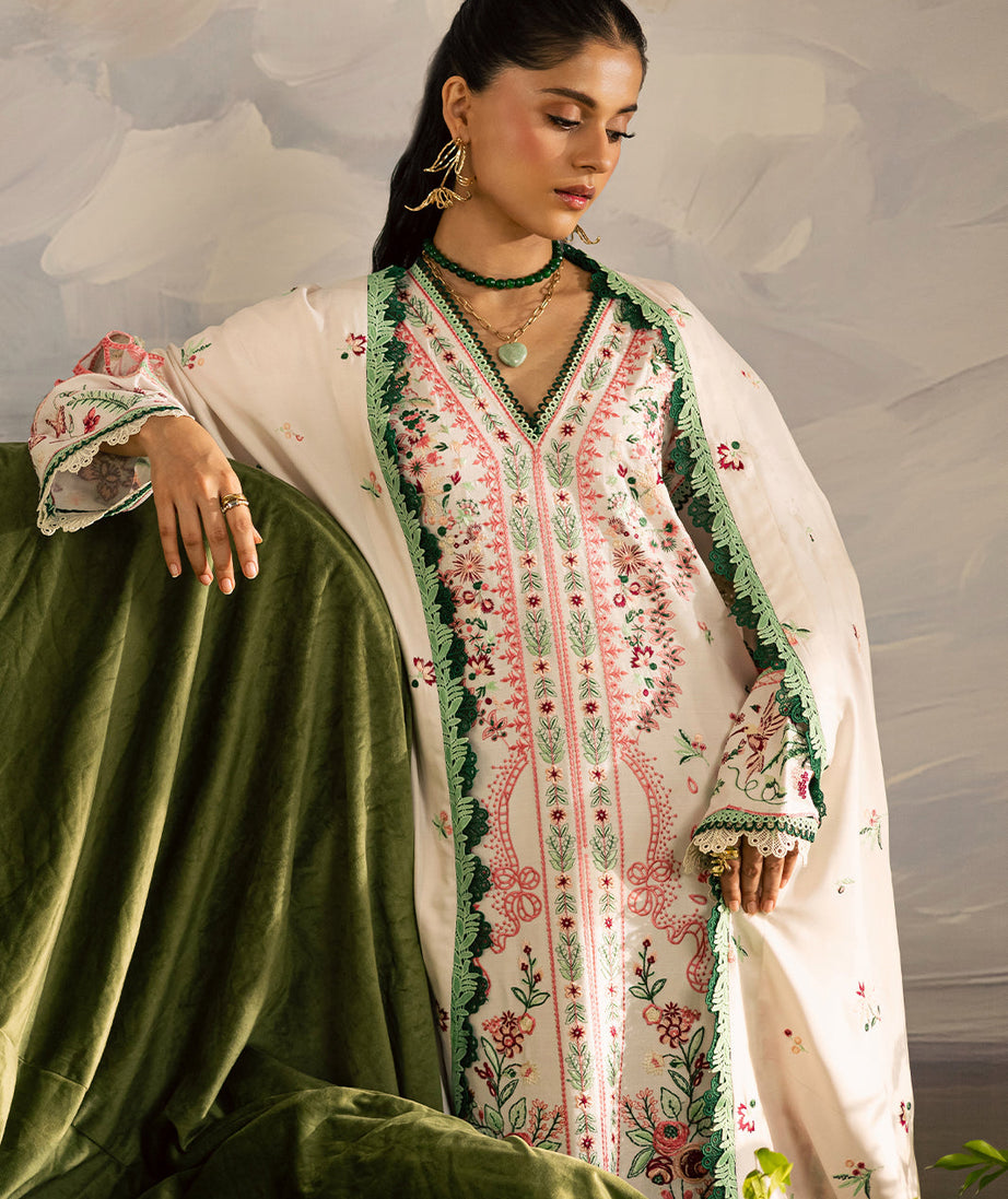 Mahnur Kaia Emb Linen`25 D#11