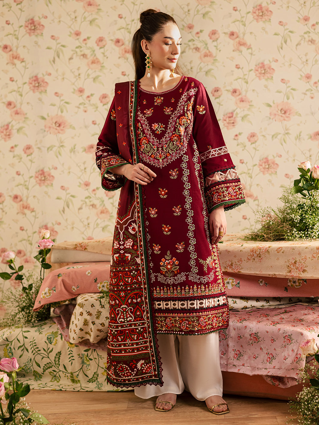 Mahnur Kaia Emb Linen`25 D#12