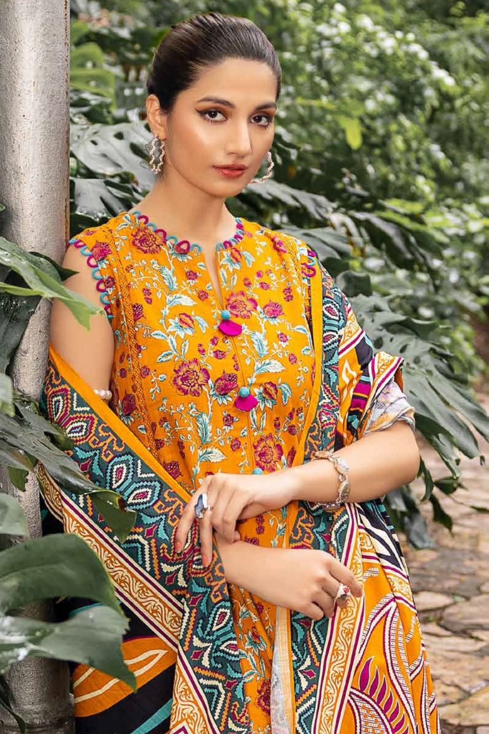 Gul Ahmed Winter Collection`22 K#22043-B