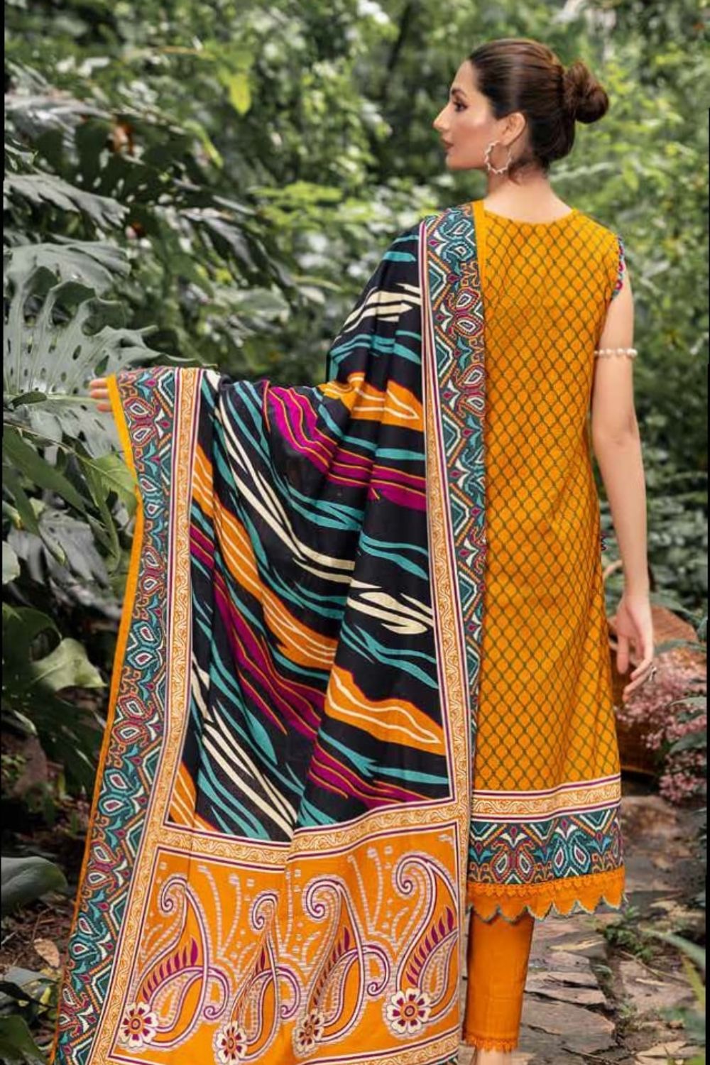 Gul Ahmed Winter Collection`22 K#22043-B