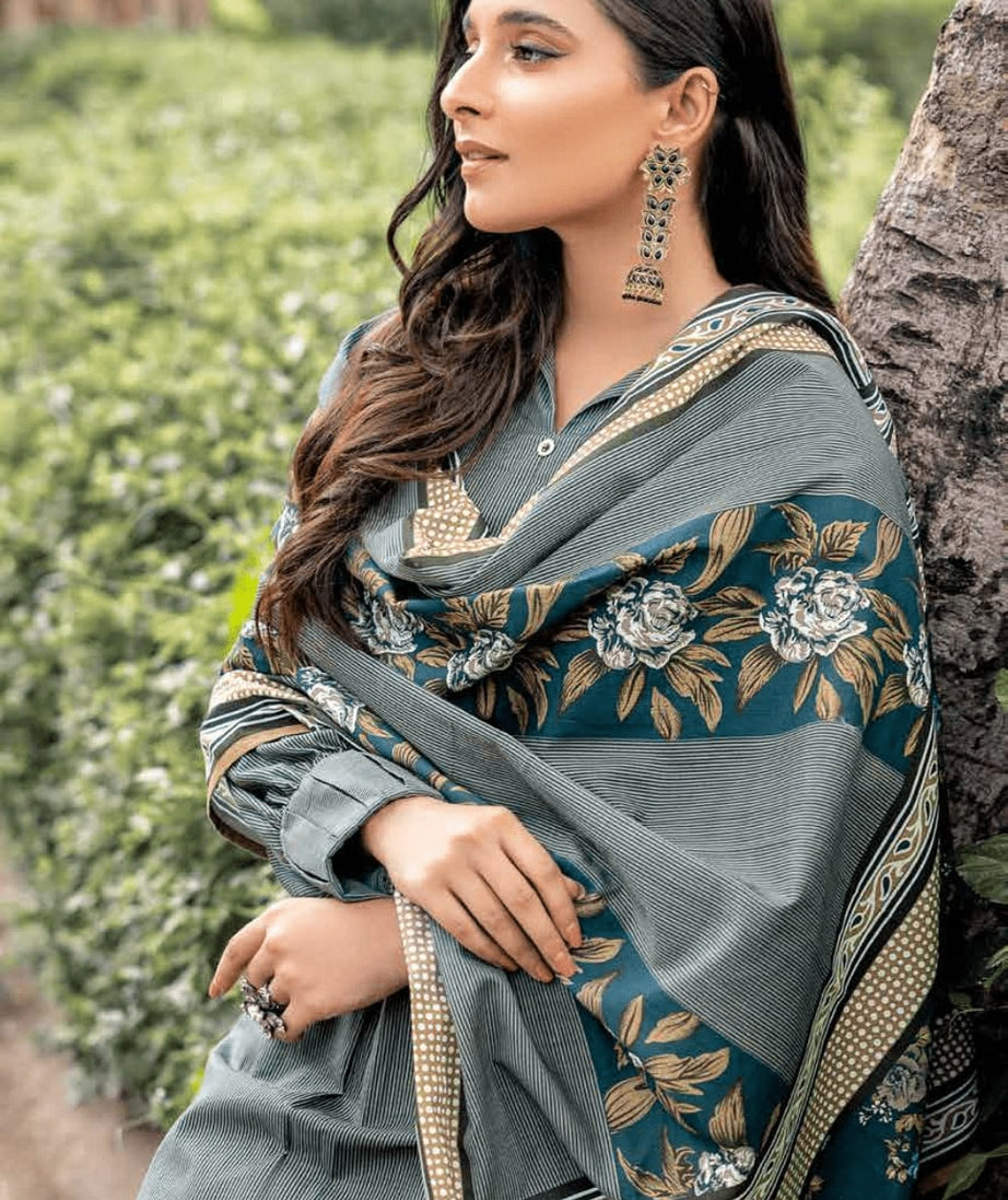 Gul Ahmed Winter Collection`22 K#22044-A