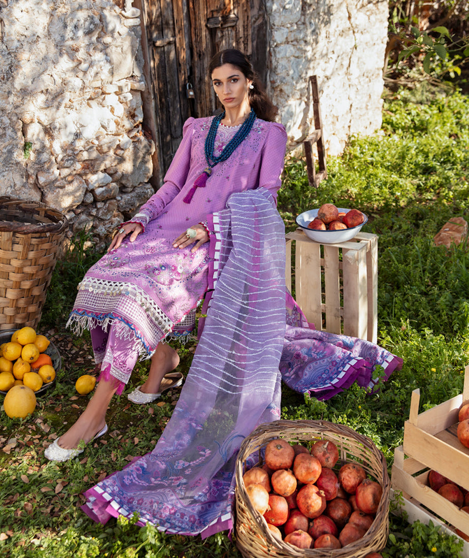 Republic selene Luxury Lawn`21 D#8B