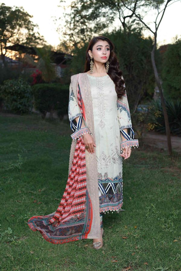 Schick Kinara Micreation Lawn'23 D#01 (Fawn)