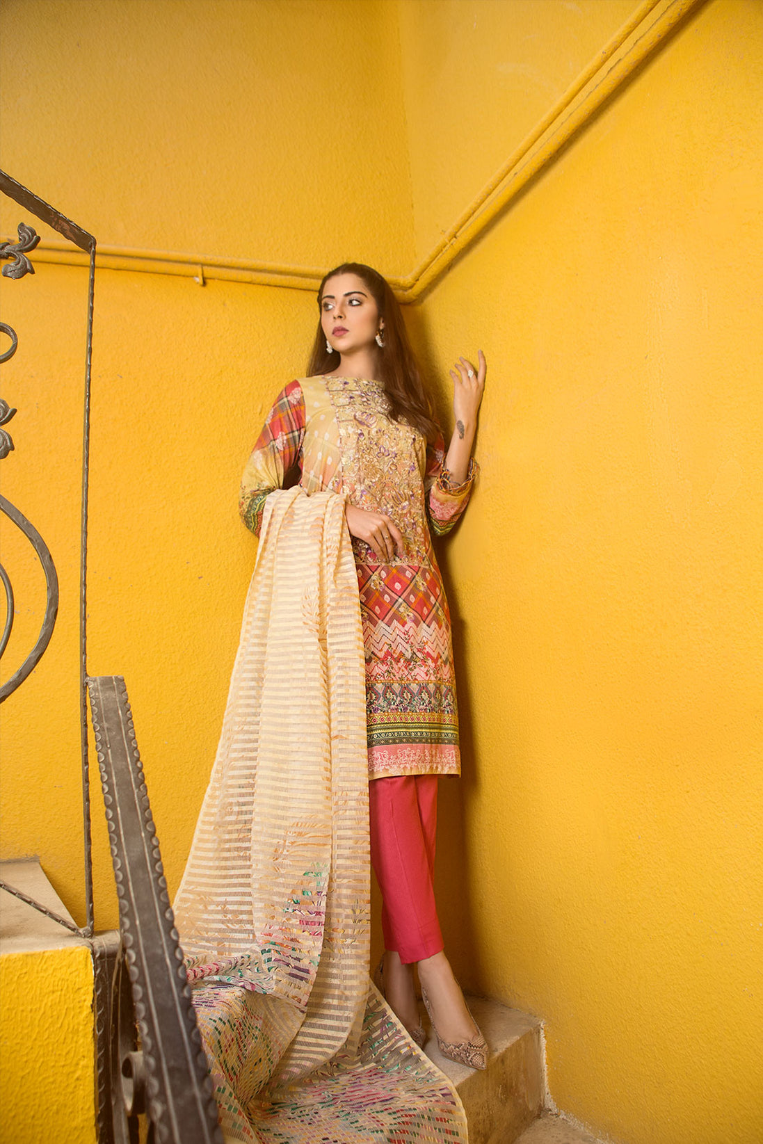 Kahawat D/Emb Lawn`21 D#2955