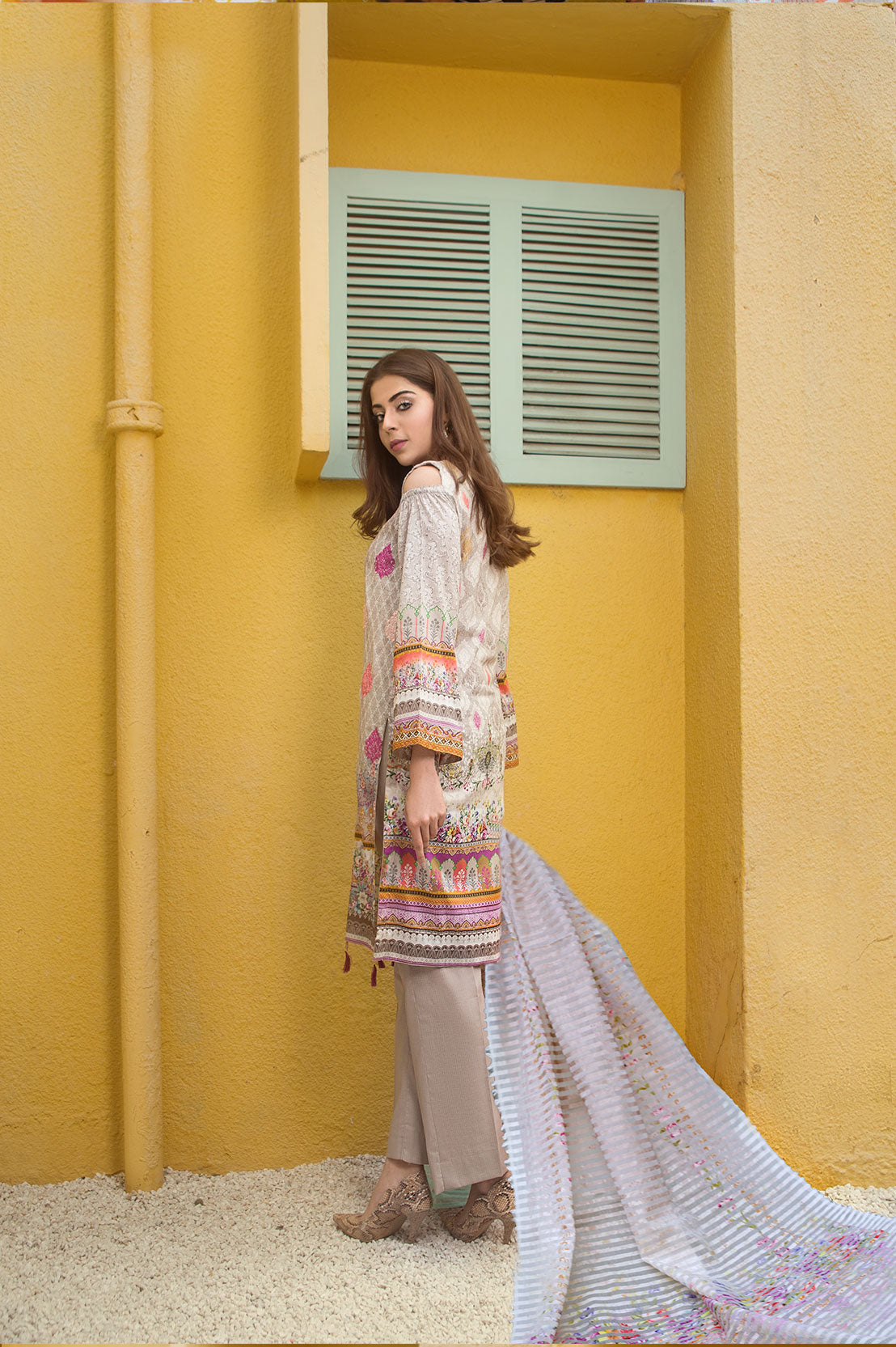 Kahawat D/Emb Lawn`21 D#2958