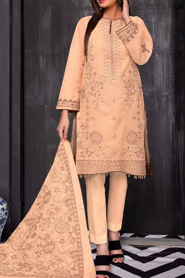 Khadija Salaar Karandi Lawn`23 D#02