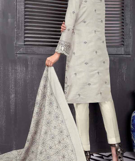 Khadija Salaar Karandi Lawn`23 D#04