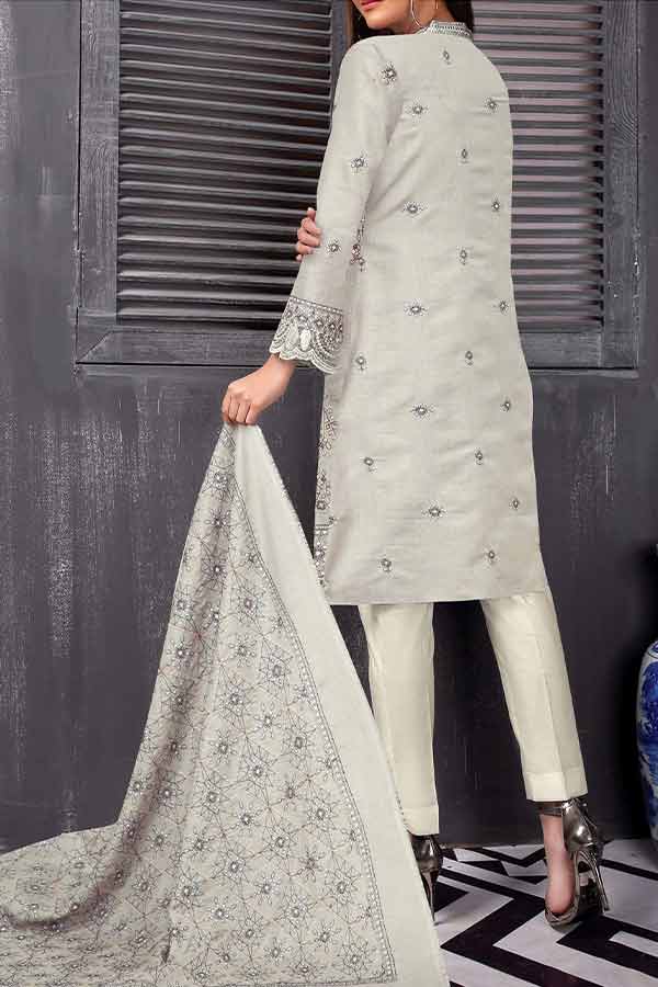 Khadija Salaar Karandi Lawn`23 D#04