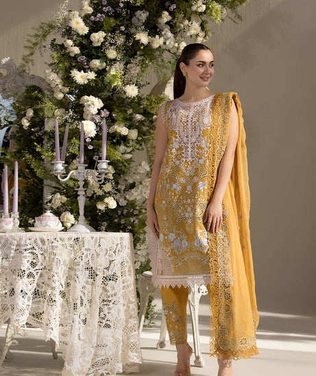 Sobia Nazir Luxury Lawn'25 D# 6B