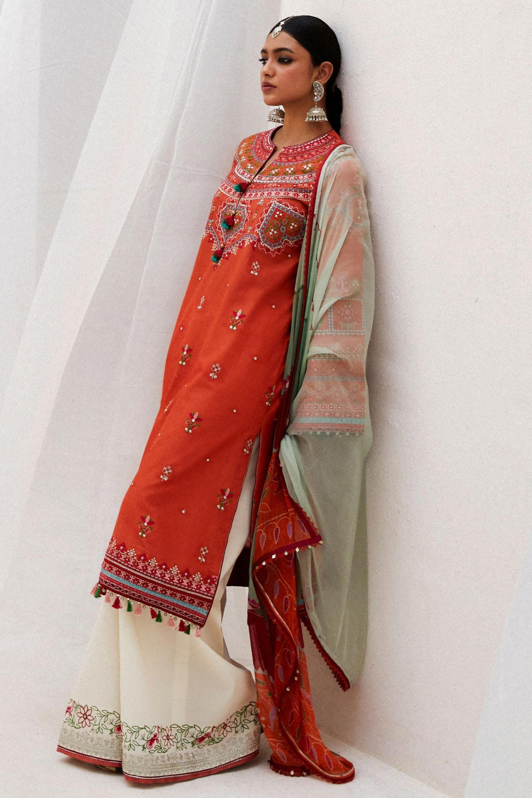 Zara Shahjahan Lawn Unstitched 2024 LAMIA-7A