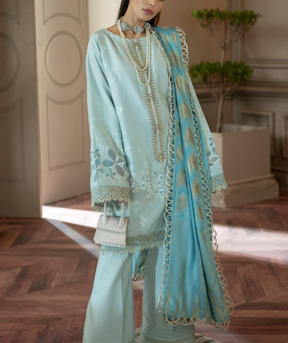 Nisa Hussain Luxury Lawn'22 NH#3