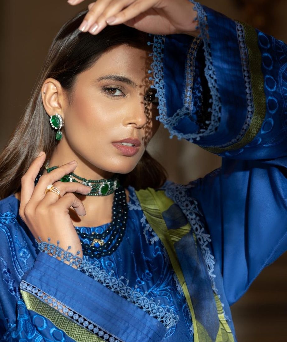 Nisa Hussain Luxury Lawn'22 NH#7