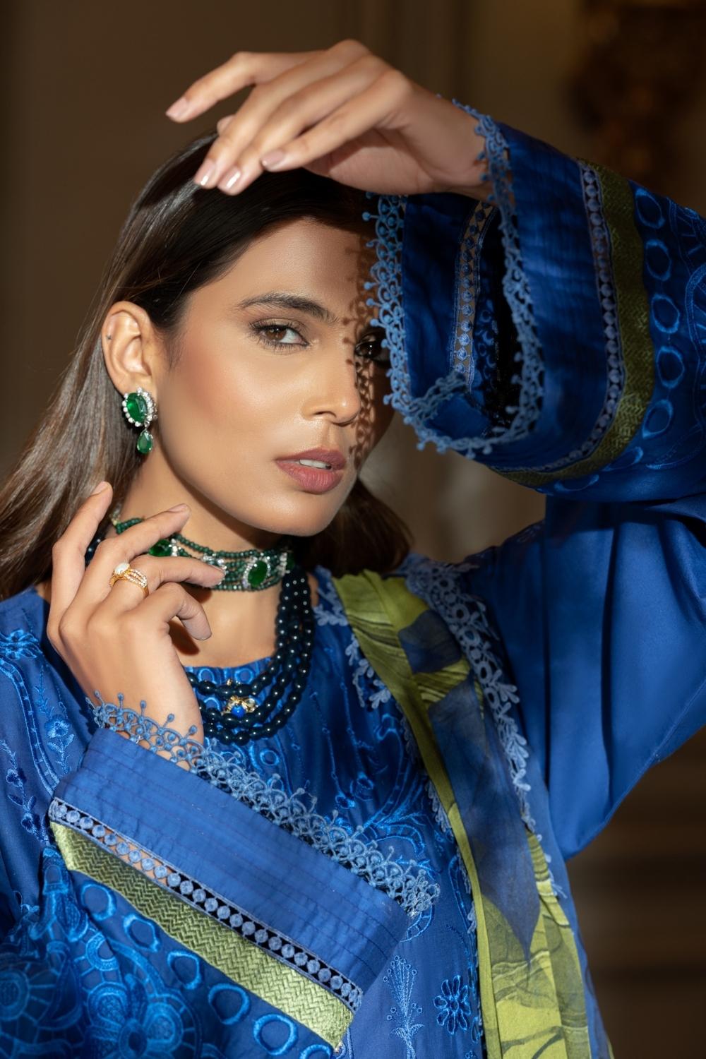 Nisa Hussain Luxury Lawn'22 NH#7