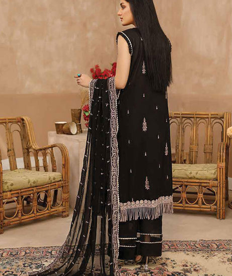 Lala Shams Emb Lawn`23 D#8