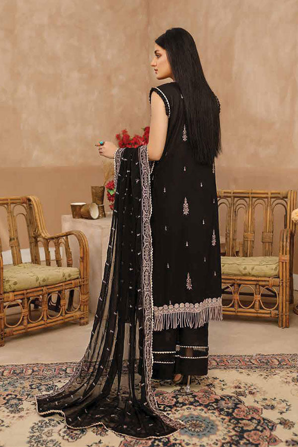 Lala Shams Emb Lawn`23 D#8