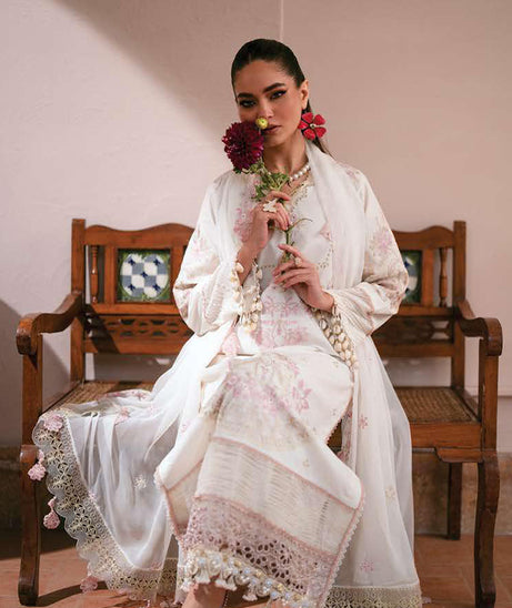 Lala Veranda Swiss Voile`24 LS#4