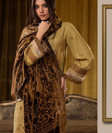 Lala Brocade Emb Wool'25 LW#124