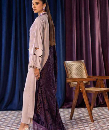 Lala Brocade Emb Wool'25 LW#130