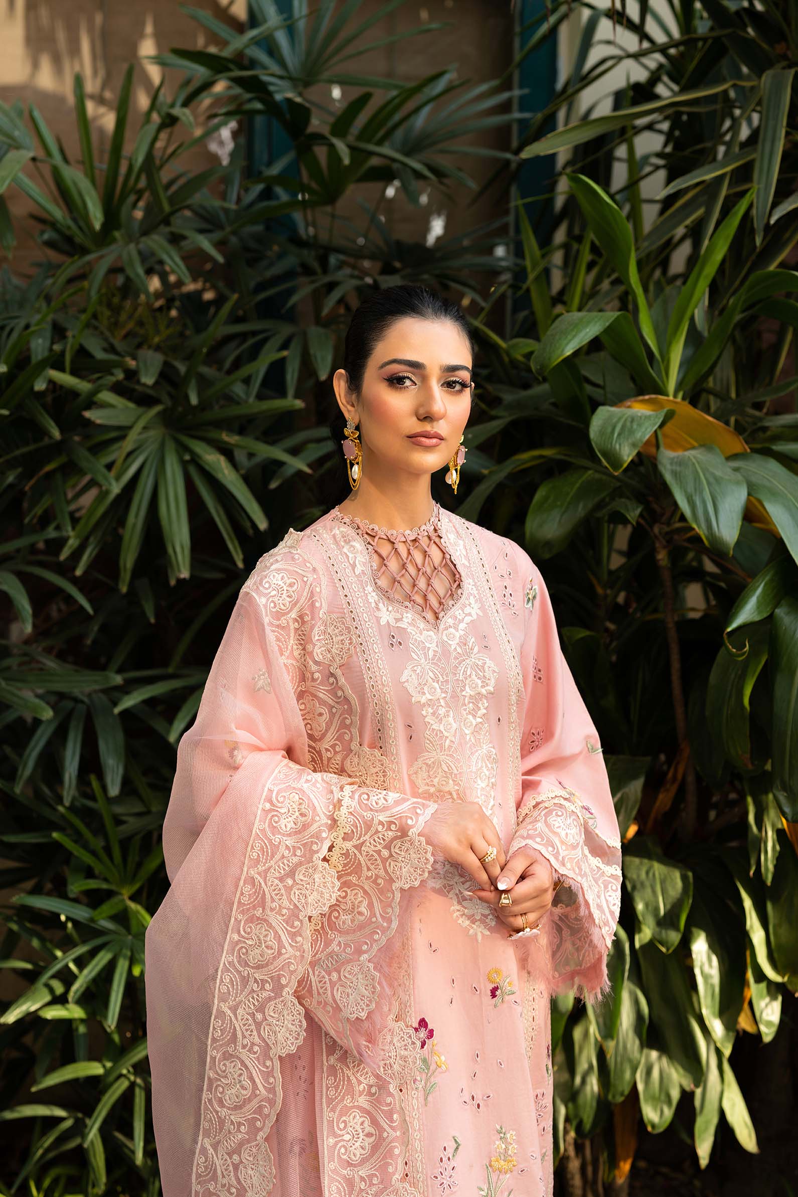 Maryam Hussain Unstitched Luxury Lawn`25 (Naina)