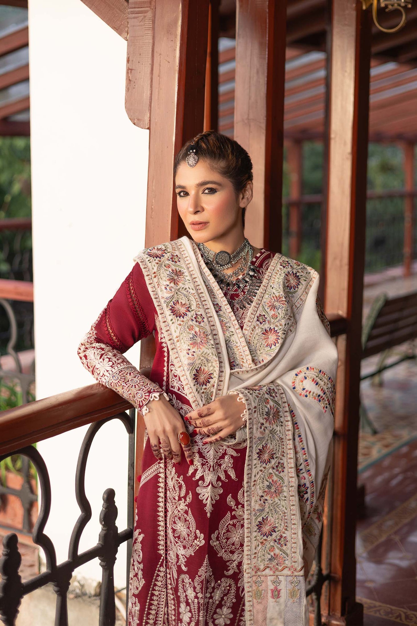 Maryam Hussain Winter Shawl`24 D#08 Jade