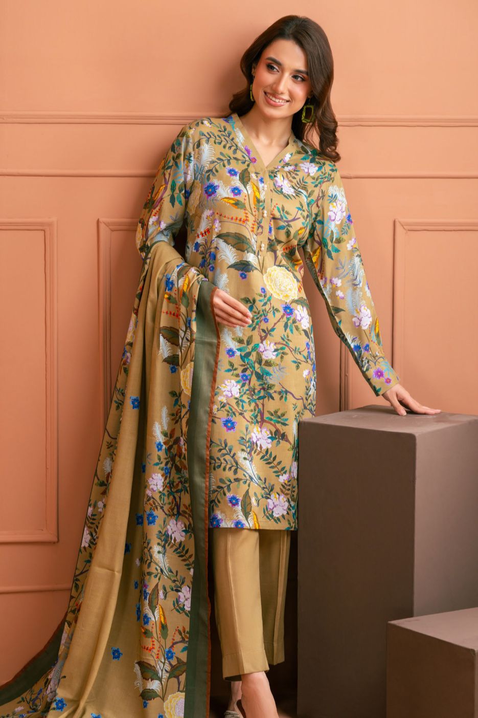 Gul Ahmed Winter`25 LT#52012