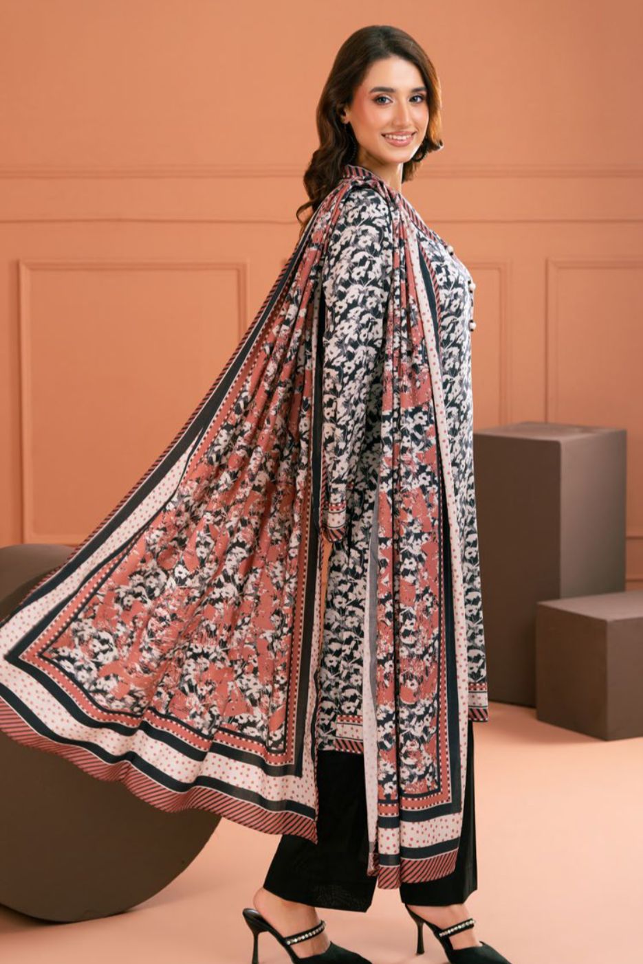 Gul Ahmed Winter`25 LT#52036