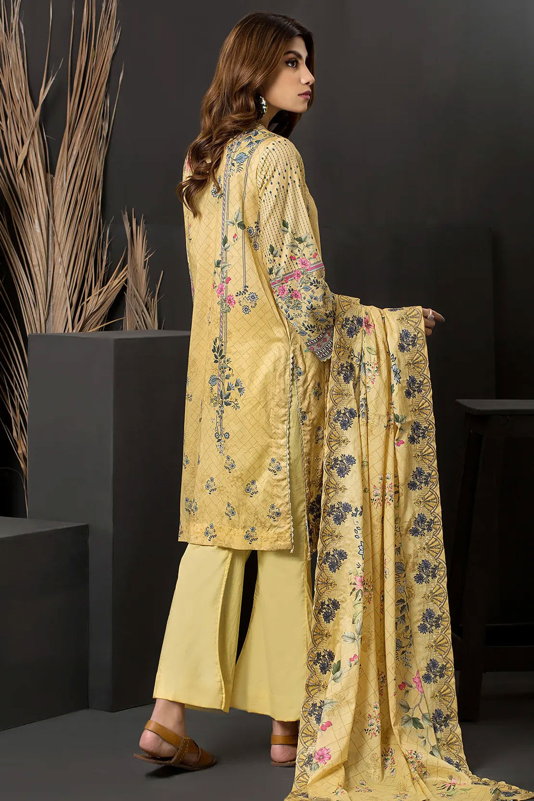 Rashid Maha Emb Lawn'23 D#7331