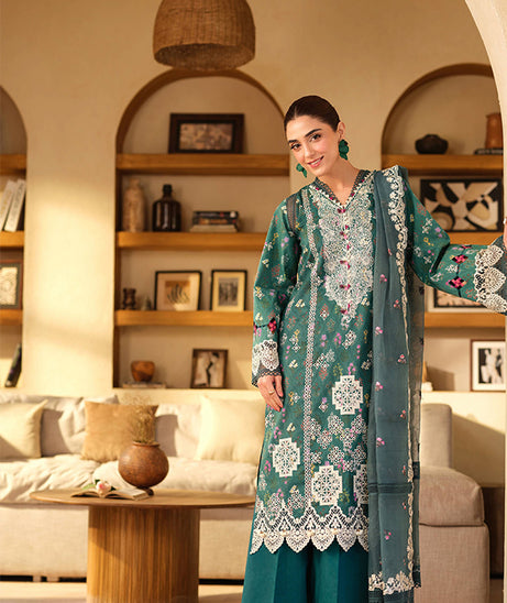 Maryam Hussain Luxury Lawn'25 (Seashell)