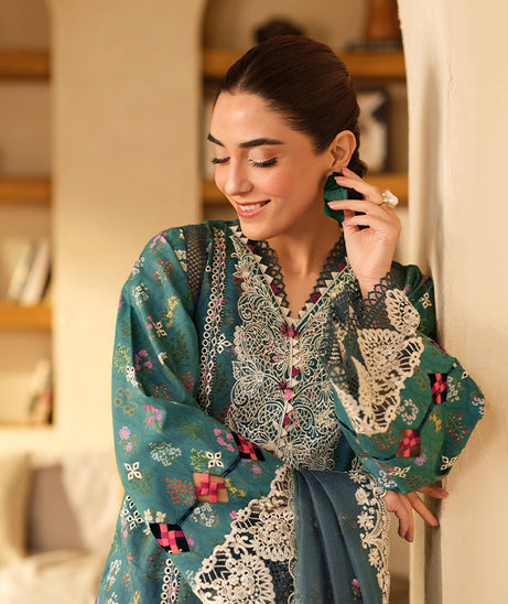 Maryam Hussain Luxury Lawn'25 (Seashell)