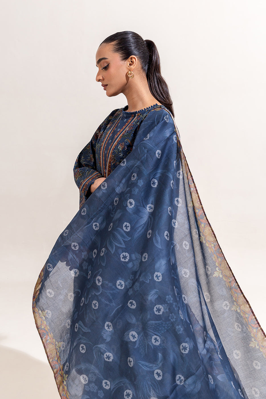 Beech Tree Mor Bagh Lawn`25 MB#7017