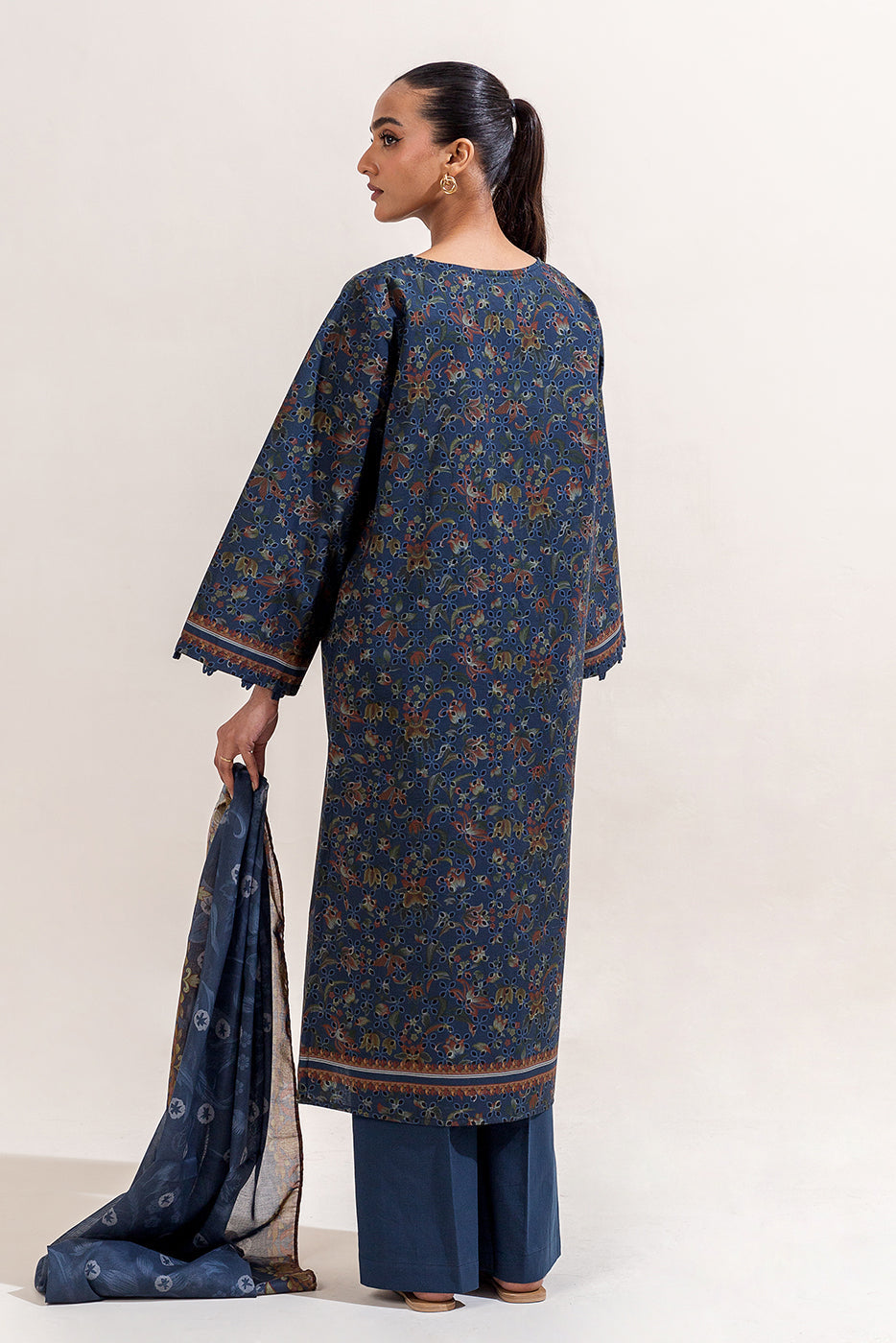 Beech Tree Mor Bagh Lawn`25 MB#7017