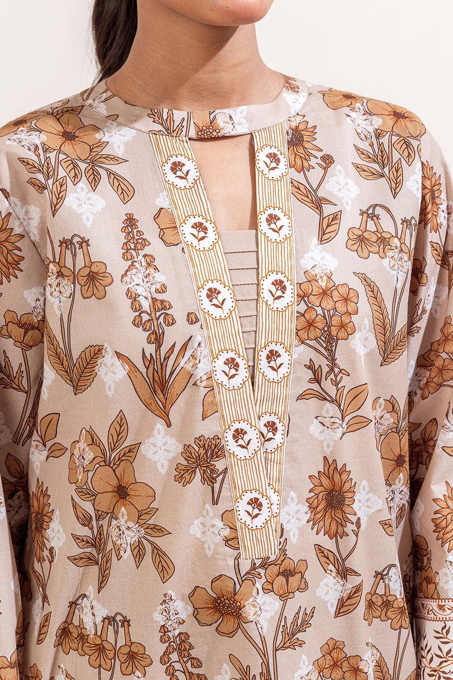 Beech Tree Mor Bagh Lawn`25 MB#7027