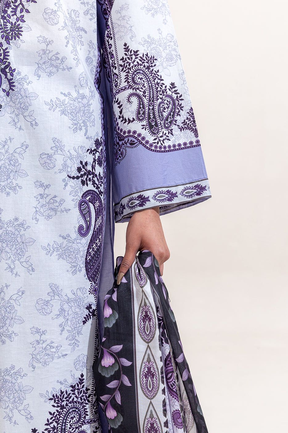 Beech Tree Mor Bagh Lawn`25 MB#7028