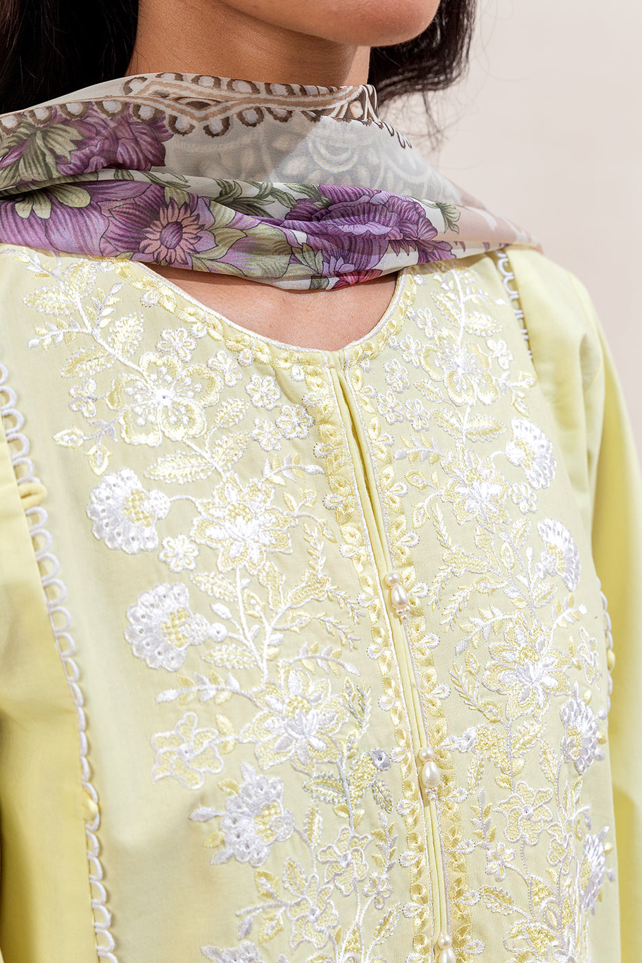 Beech Tree Mor Bagh Lawn`25 MB#7047