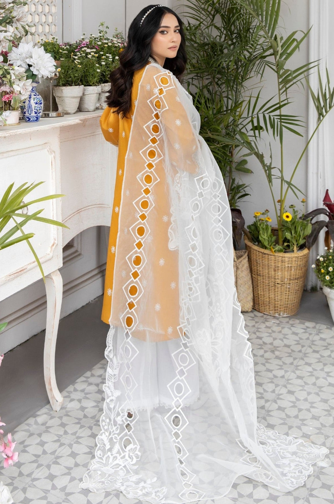 Mohagni Emb Dobby Lawn`23 MGZ#1